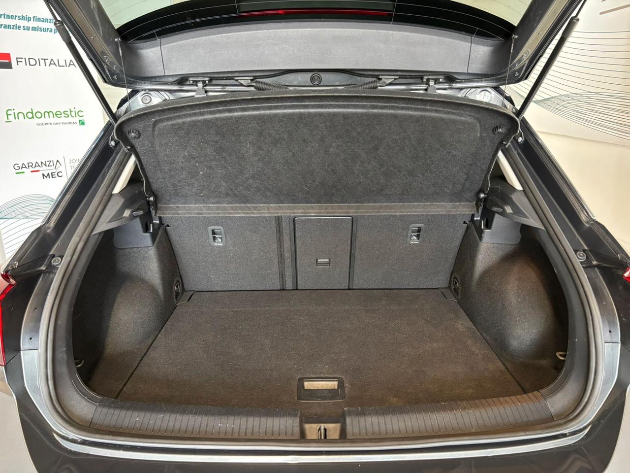 Volkswagen T-Roc 1.0 TSI Life NAVIGATORE-APP CARPLAY