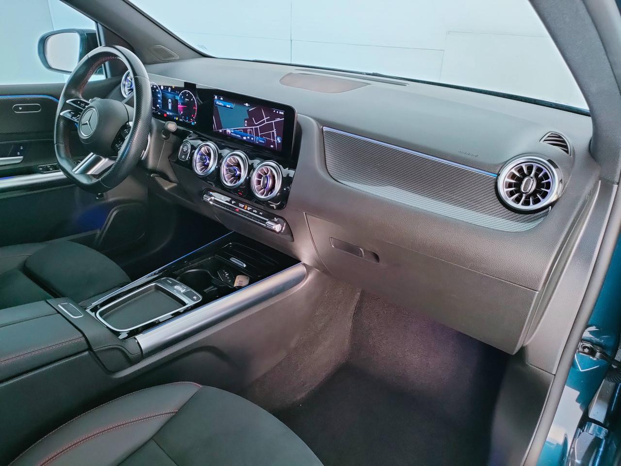 Mercedes-Benz Classe B - W247 2023 - B 180 d AMG Line Advanced Plus auto