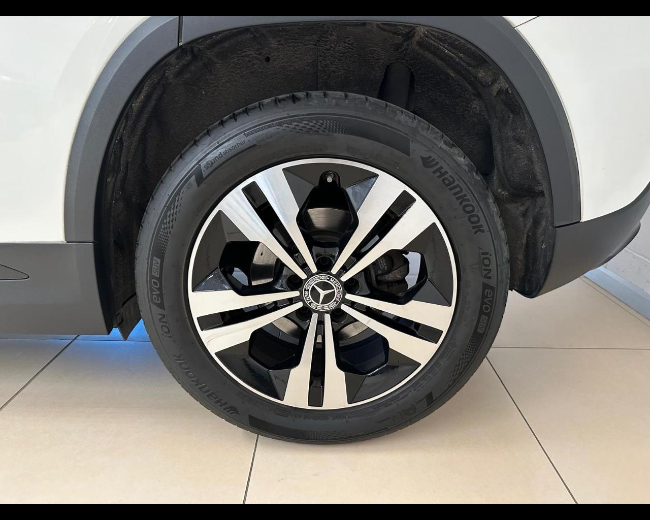 Mercedes-Benz GLA (H247) - GLA 180 Automatic Sport