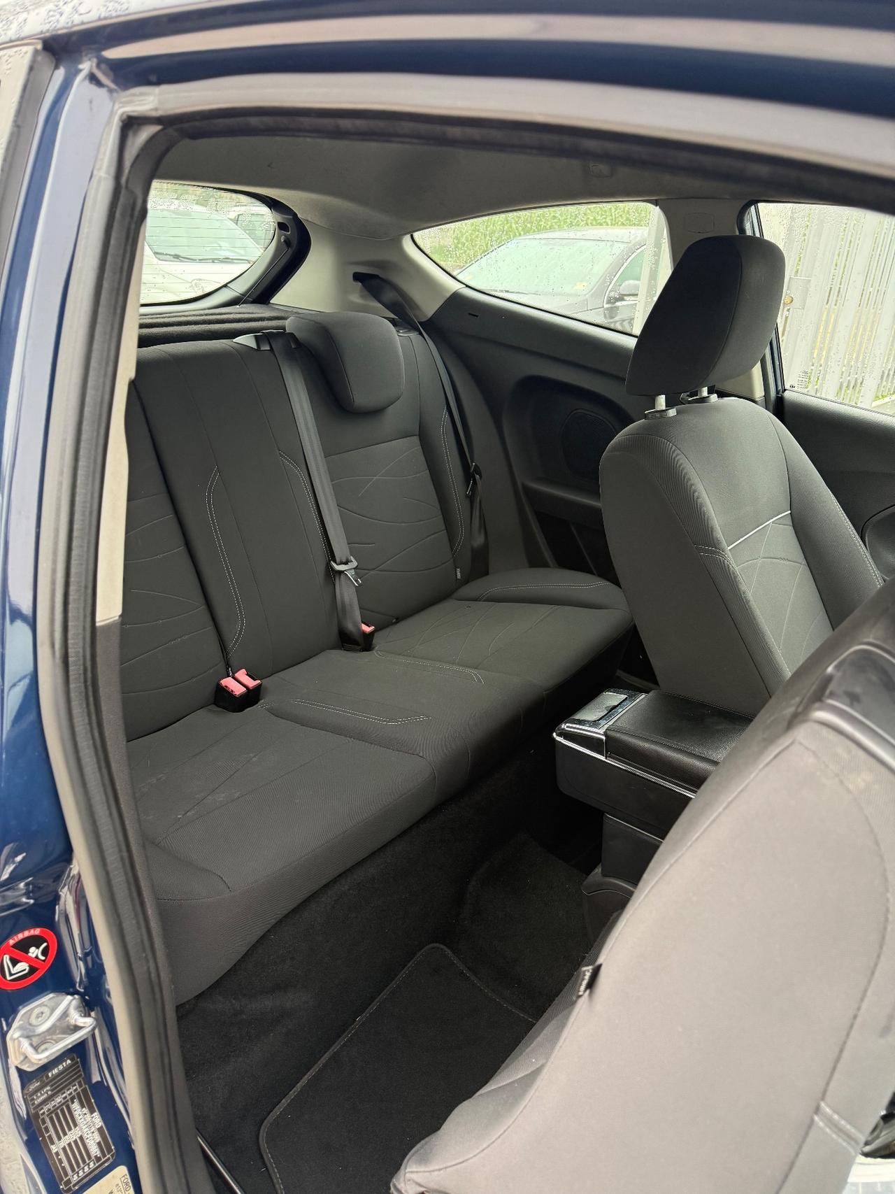 Ford Fiesta 1.4 3 porte Bz.- GPL Black & White Edition