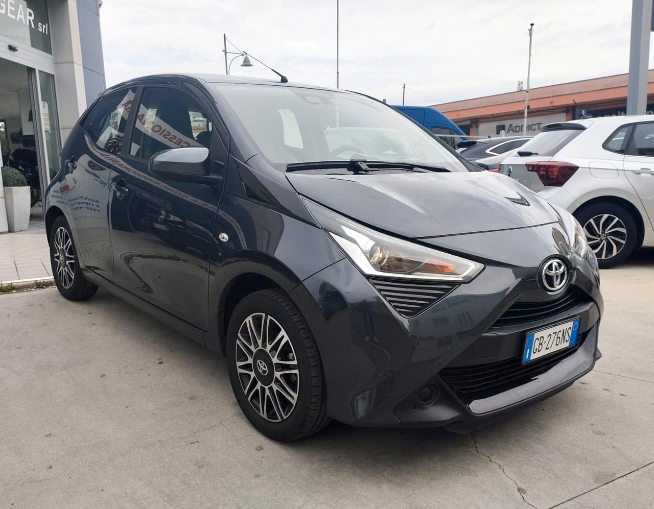 Toyota Aygo Connect 1.0 72 CV 5 porte x-play