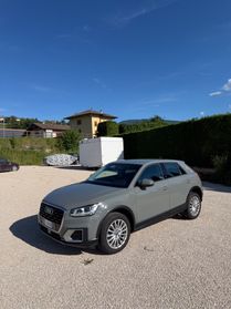 Audi Q2 30 TDI Identity Black