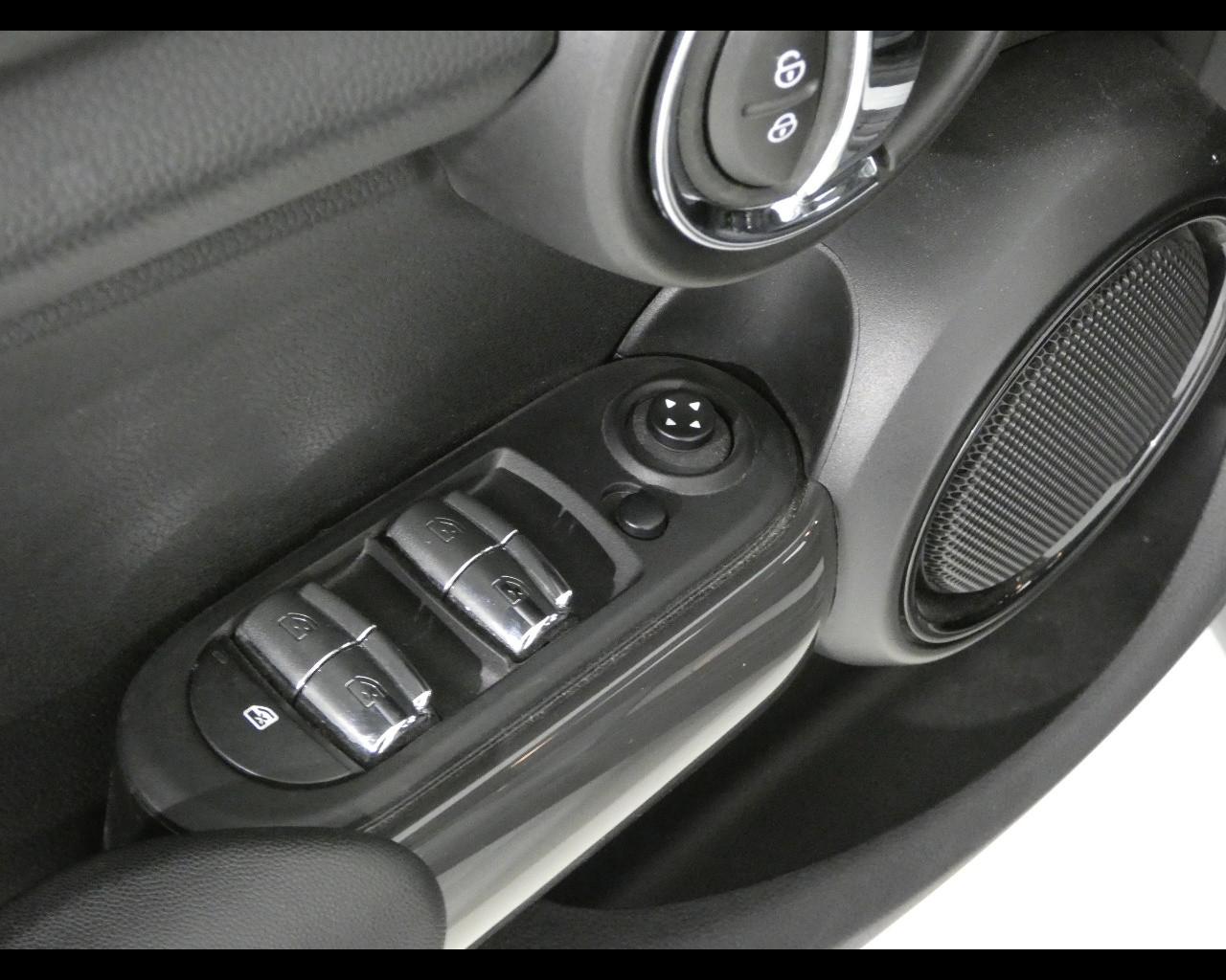 MINI Mini 5 porte (F55) - Mini 1.5 One 75 CV 5 porte