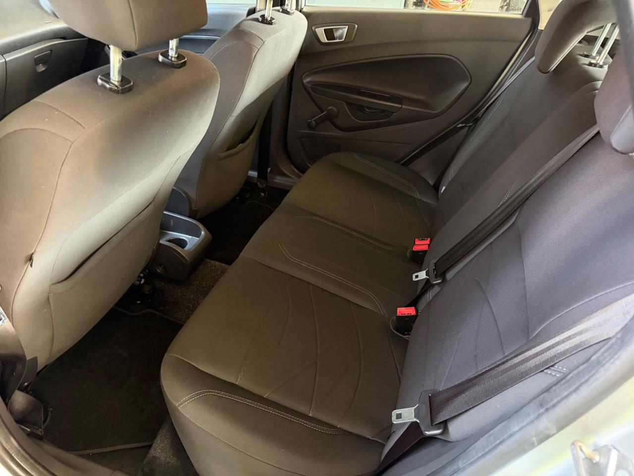 Ford Fiesta 1.0 EcoBoost 100CV Powershift Titanium