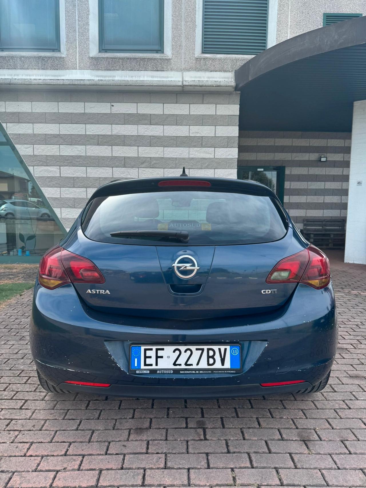 Opel Astra 1.7 CDTI 110CV 5 porte Cosmo