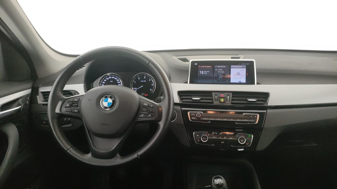 BMW X1 F48 2019 - X1 sdrive18d Advantage