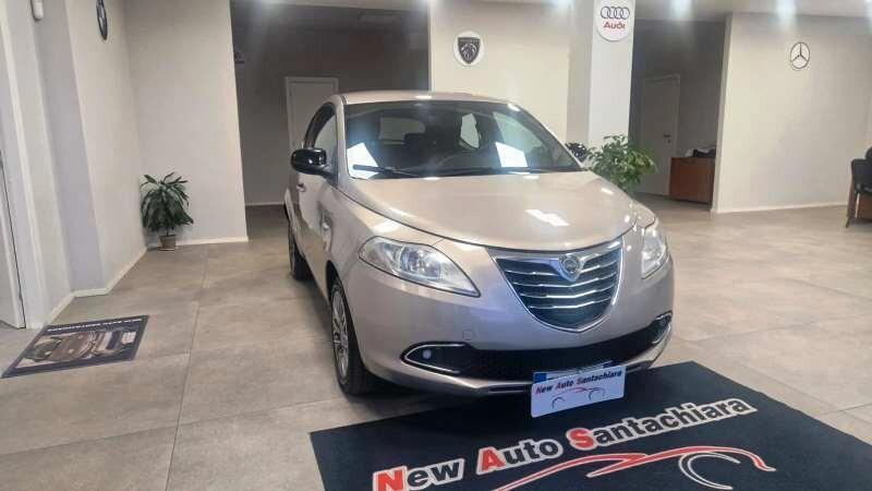 Lancia Ypsilon 1.2 69 CV S&S Gold