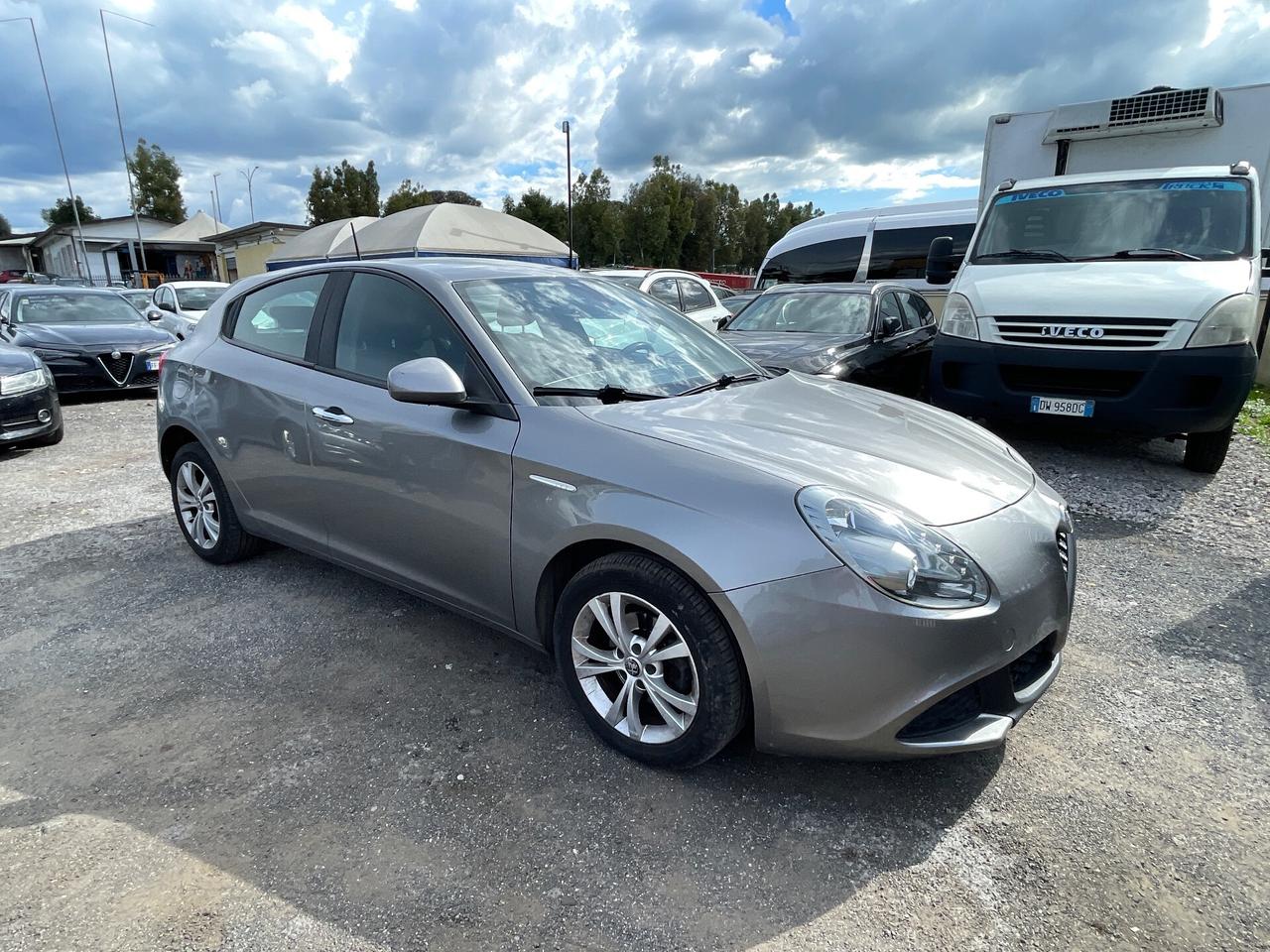 Alfa Romeo Giulietta 1.6 JTDm 120 CV EURO6 . Garanzia 12 mesi
