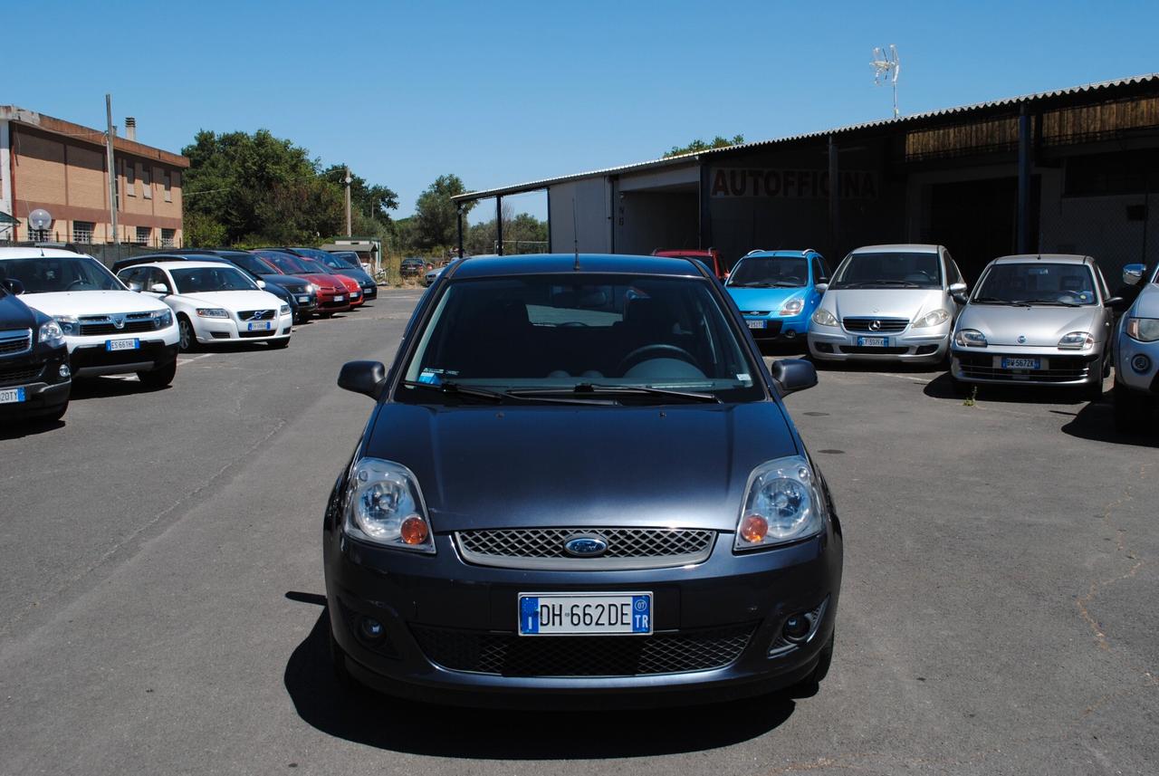 FORD FIESTA 1.2 75 CV OK NEOPATENTATI