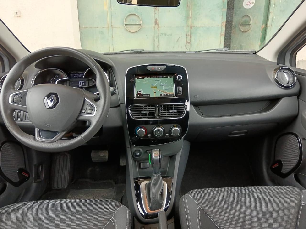 Renault Clio dCi 8V 90 CV EDC 5 porte Moschino Intens CAMBIO AUTOMATICO