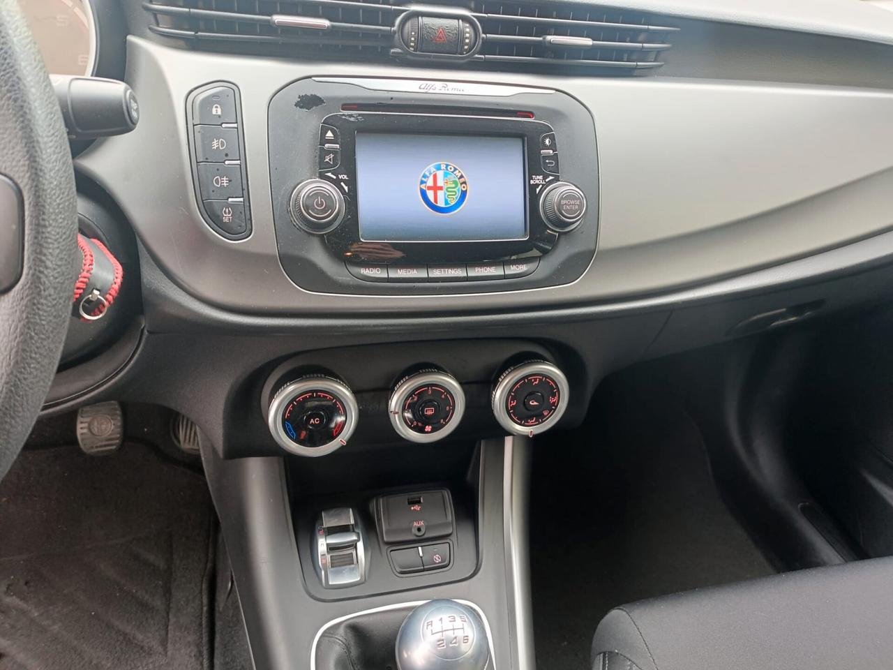 Alfa Romeo Giulietta 1.6 JTDm-2 105 CV Distinctive