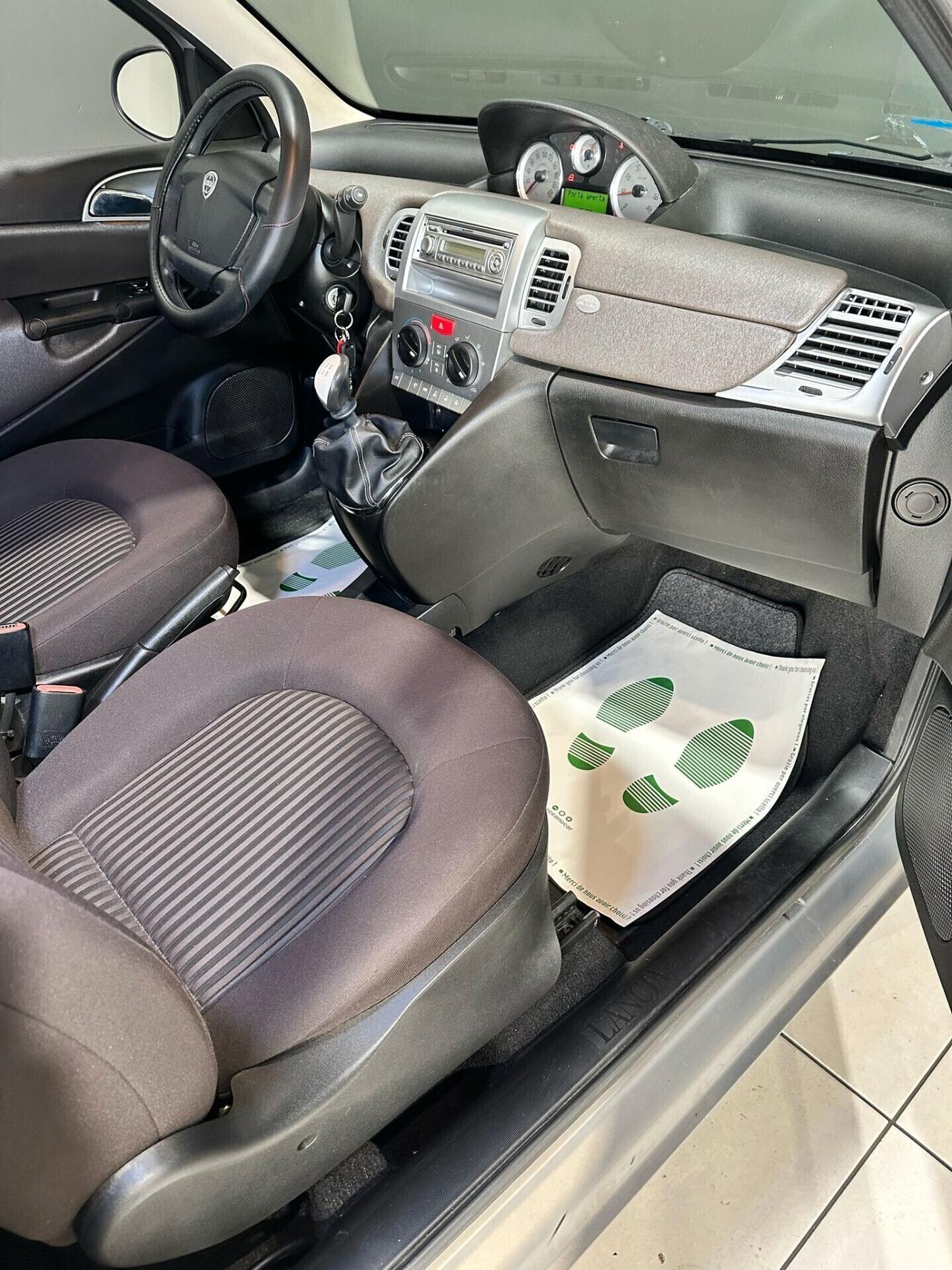 Lancia Ypsilon 1.2 Elle