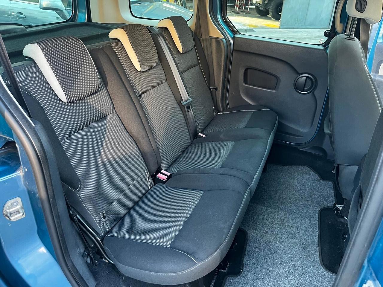 Renault Kangoo 1.5 dCi 90CV 5 porte Stop & Start Extrem 90 cv 66 kw revisione 01/2027