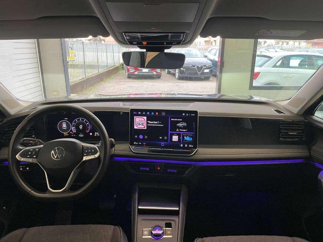 Volkswagen Tiguan Tiguan III 2024 1.5 etsi R-Line 150cv dsg