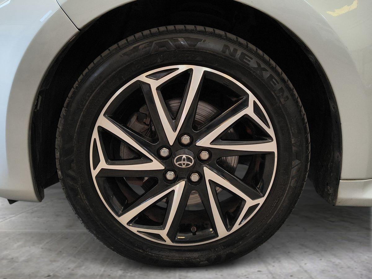TOYOTA Yaris 4ª serie - Yaris 1.5 Hybrid 5 porte Lounge