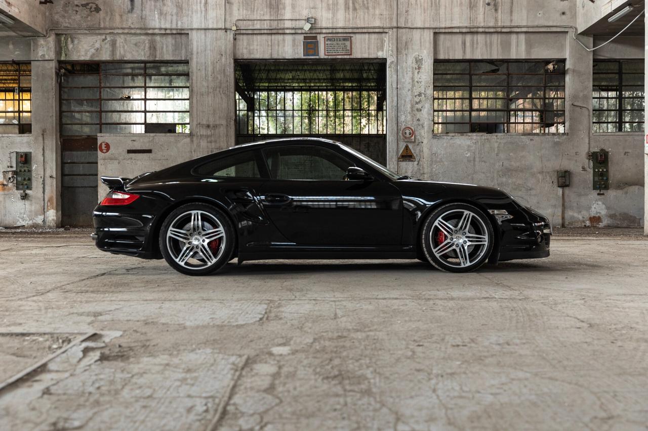 Porsche 911 Turbo Coupé