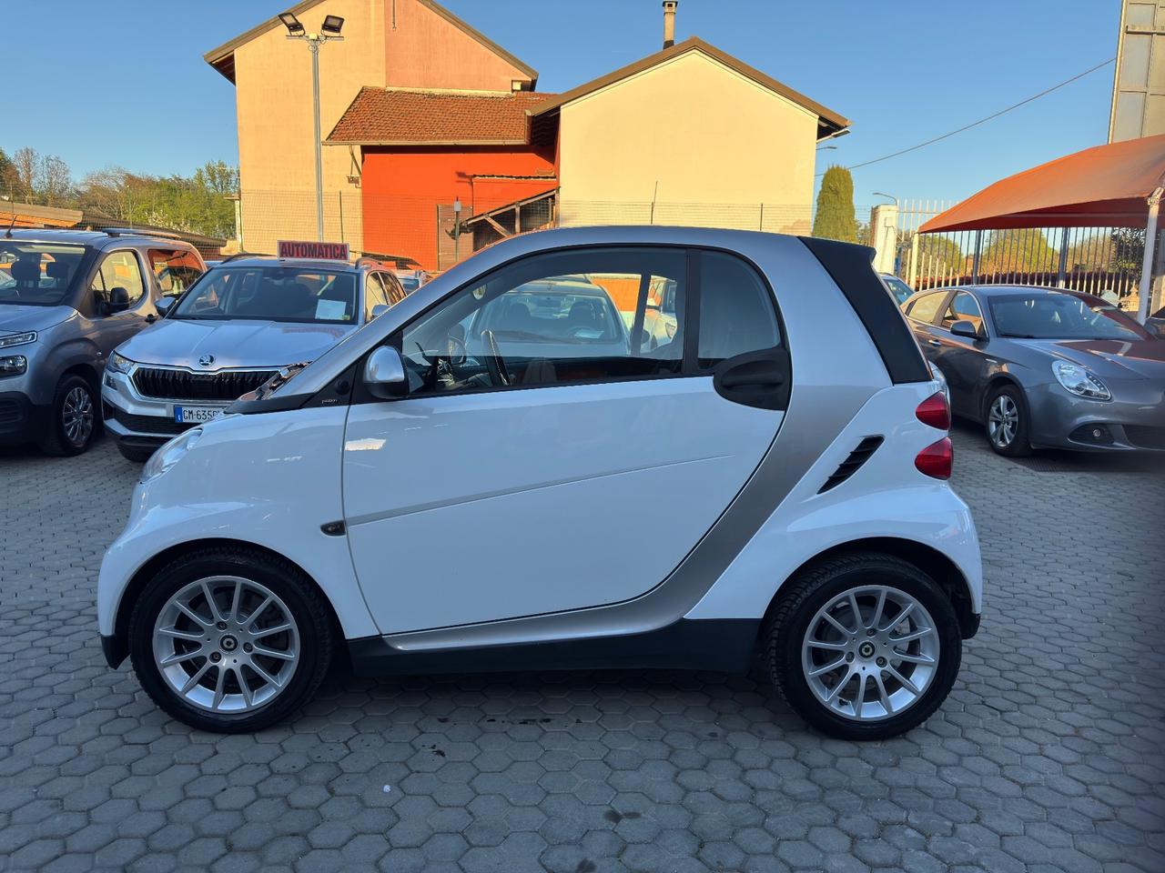 Smart ForTwo 1000 52 kW ADATTA A NEOPATENTATI coupé passion