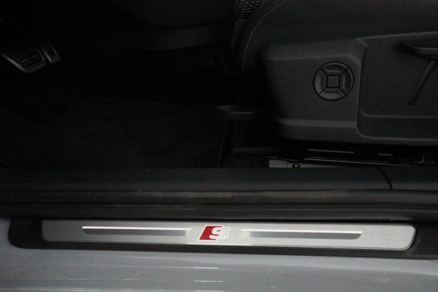 AUDI A3 A3 allstreet TFSI 110 kW S tronic Identity Contras