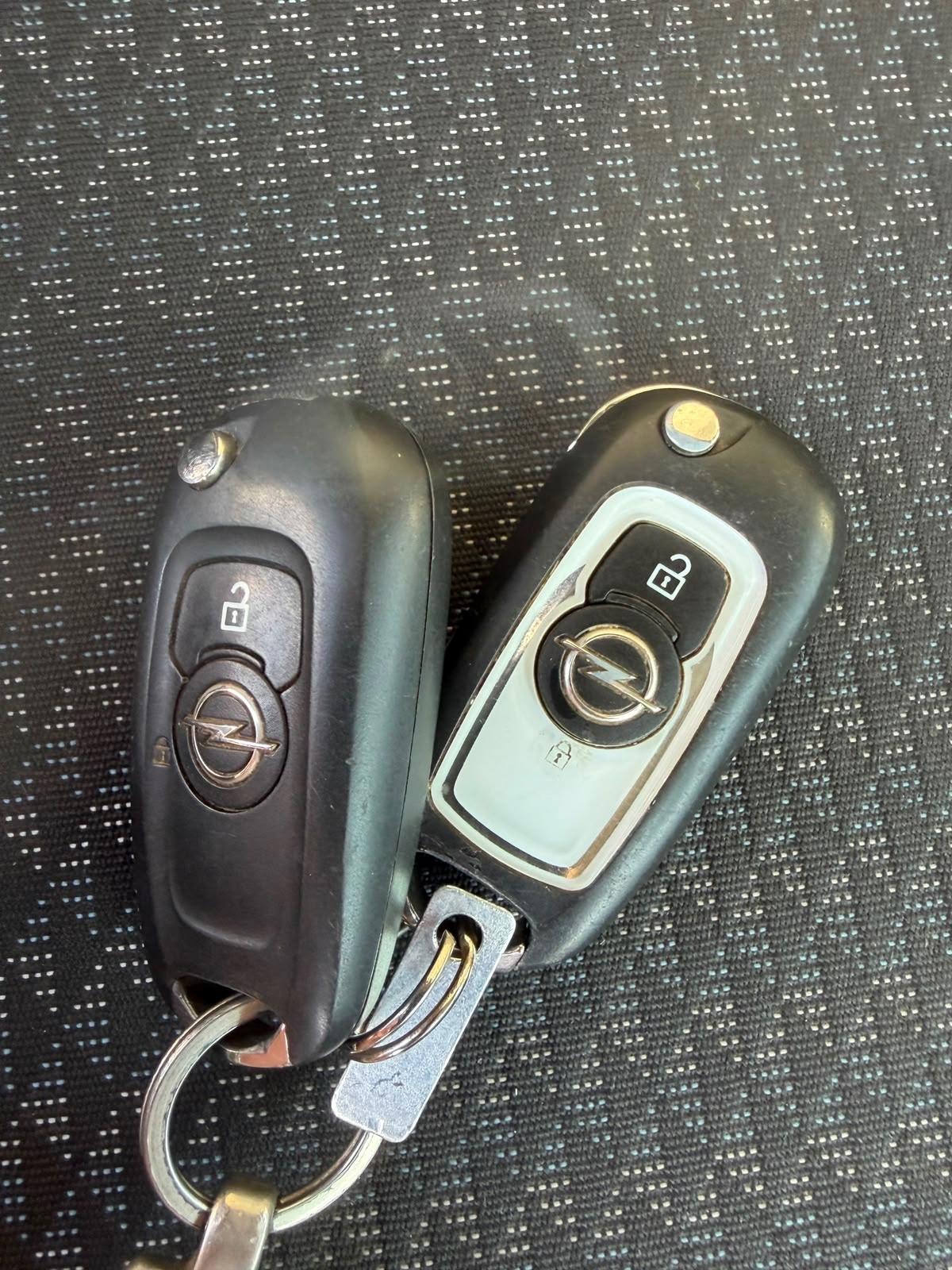 Opel Astra 127000 KM GARANZIA 12 MESI
