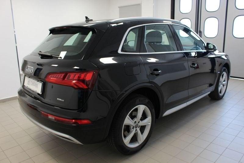 Audi Q5 40 TDI quattro S tronic Business Sport