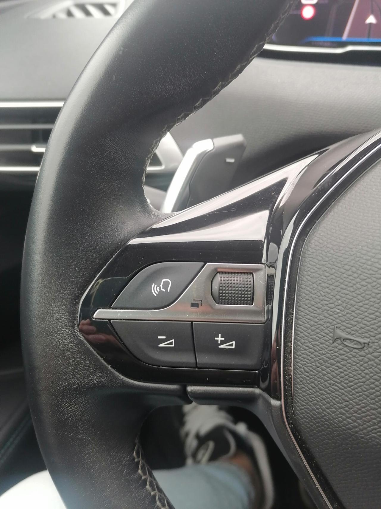 PEUGEOT 3008 ALLURE 1.5 BLUEHDI 130CV FULL LED AUTOMATICA