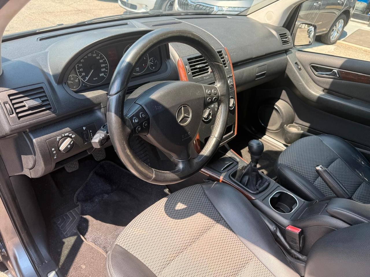 Mercedes-benz A 160 BlueEFFICIENCY Elegance