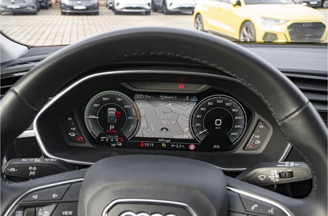 Audi Q3 45TFSI S tronic S LINE interno esterno Cerchi Sonos tetto