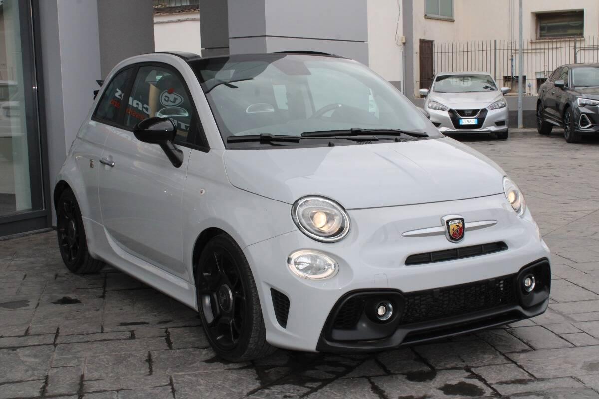 Abarth 595 F595C 1.4 t-jet Pista 165cv auto Con CARPLAY