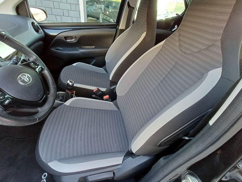 Toyota Aygo Aygo 5p 1.0 x-business plus 72cv KM CERTIFICATI