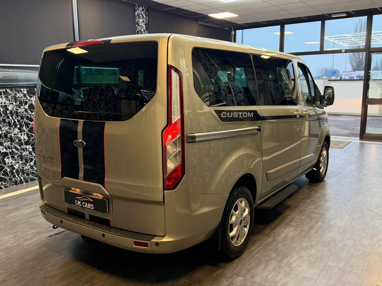 Ford Transit Custom 300 2.2 TDCi 155CV titanium