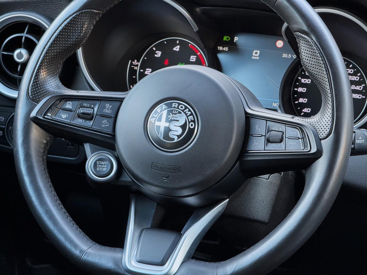 Alfa Romeo Stelvio 2.2 T Ti Q4 210CV TETTO