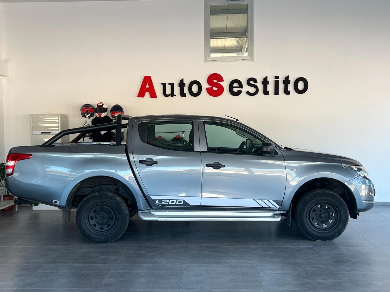 Mitsubishi L200 2.4 DI-D/154CV Club Cab Inform