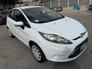 FORD Fiesta 1.4 TDCi 68CV 5p Titanium senza lavoro da fare