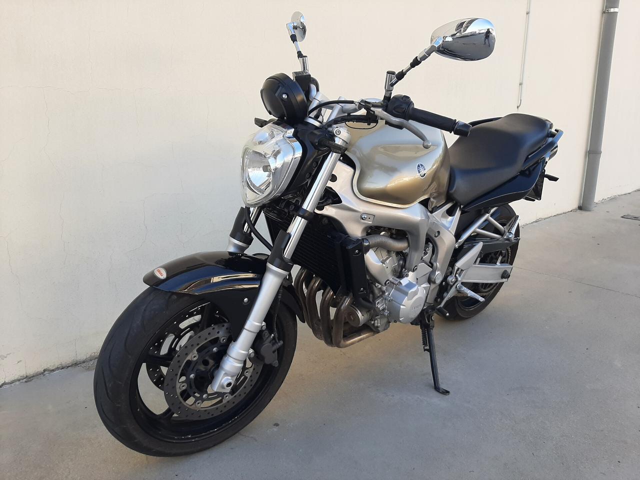 Yamaha FZ6 600