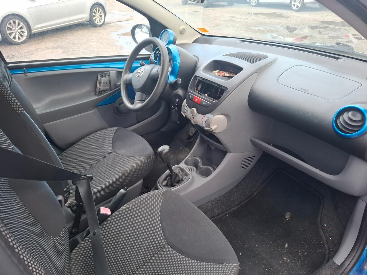 Toyota Aygo 1.0 12V VVT-i 5 porte Now anno 2011