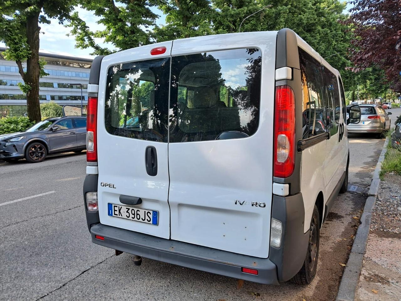 Opel Seleziona VIVARO COMBI 9 POSTI