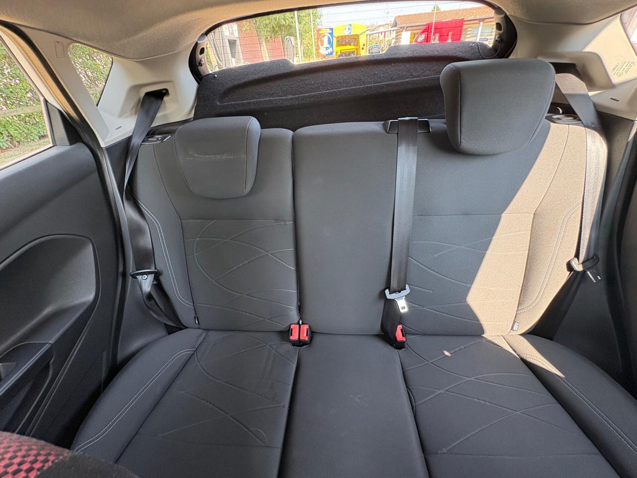 Ford Fiesta 1.4 5 porte Bz.- GPL Black & White Edition