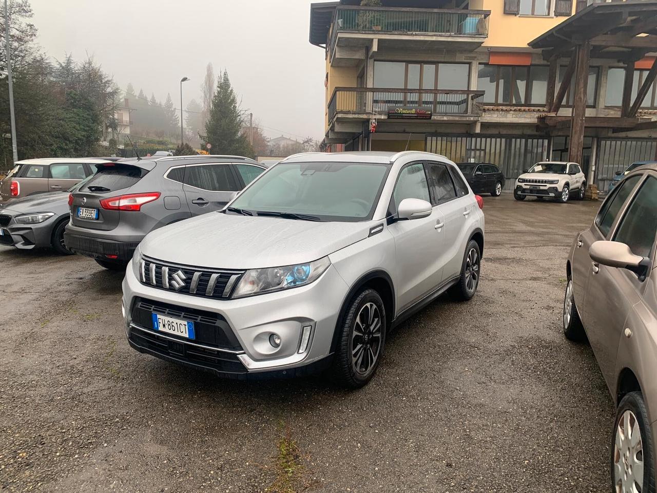 Suzuki Vitara benzina e gpl-top full optional-anno 2019-98000km-tenuto come nuovo