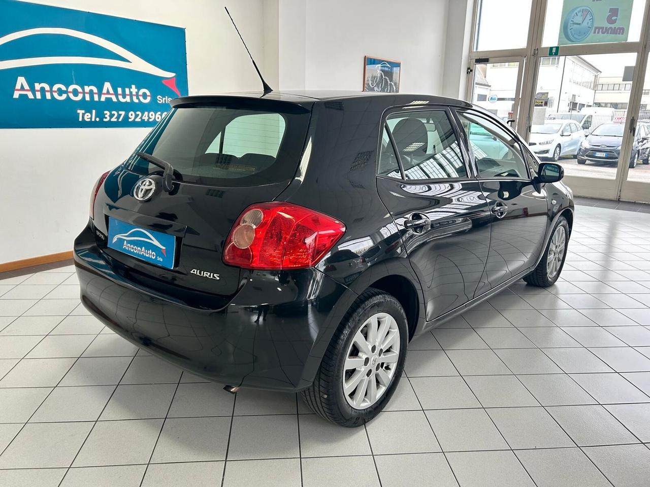 Toyota Auris 1.4 D X NEOPATENTATI 2010