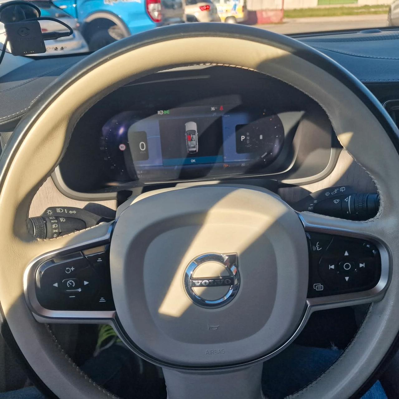 Volvo V90 Cross Country B4 (d) AWD automatico Plus UNICO PROPRIETARIO