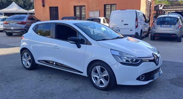 RENAULT Clio 1.2 16V 5 porte Live!