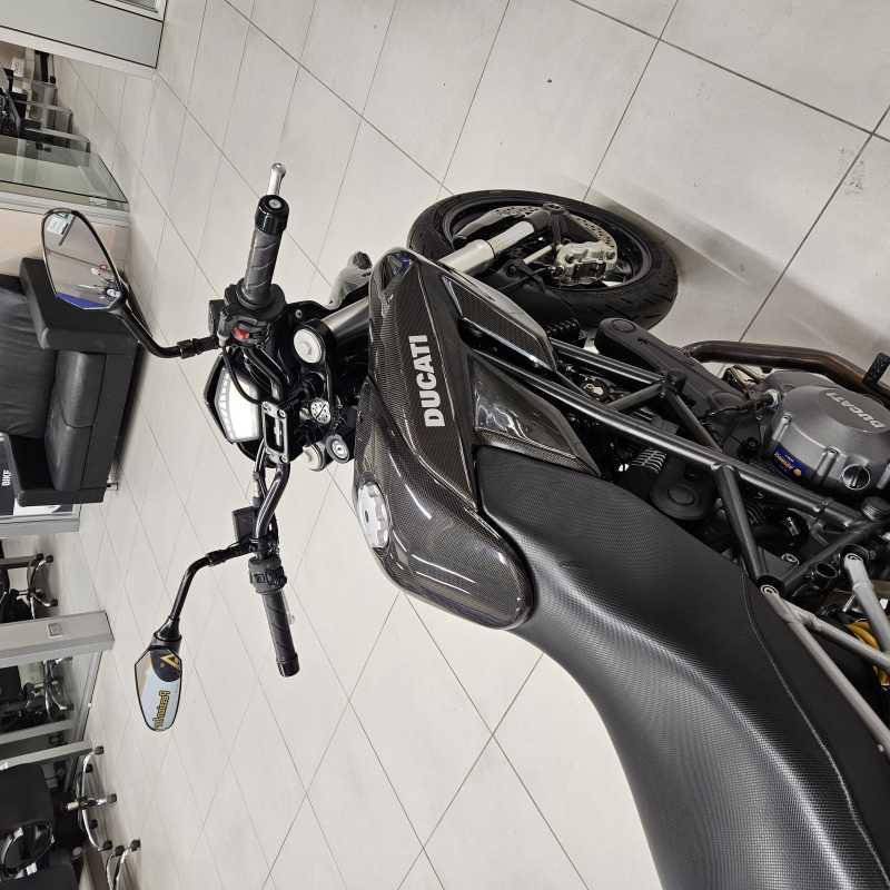 Ducati Hypermotard 796 - 2011