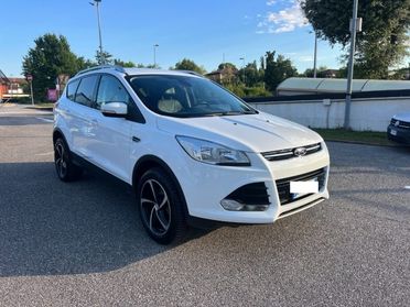 FORD Kuga 2.0 TDCI 150 CV S&S 4WD Powershift Titanium