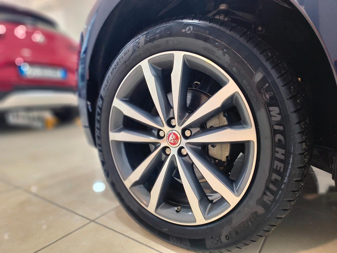 Jaguar F-Pace 2.0 D 240 CV AWD aut. Prestige
