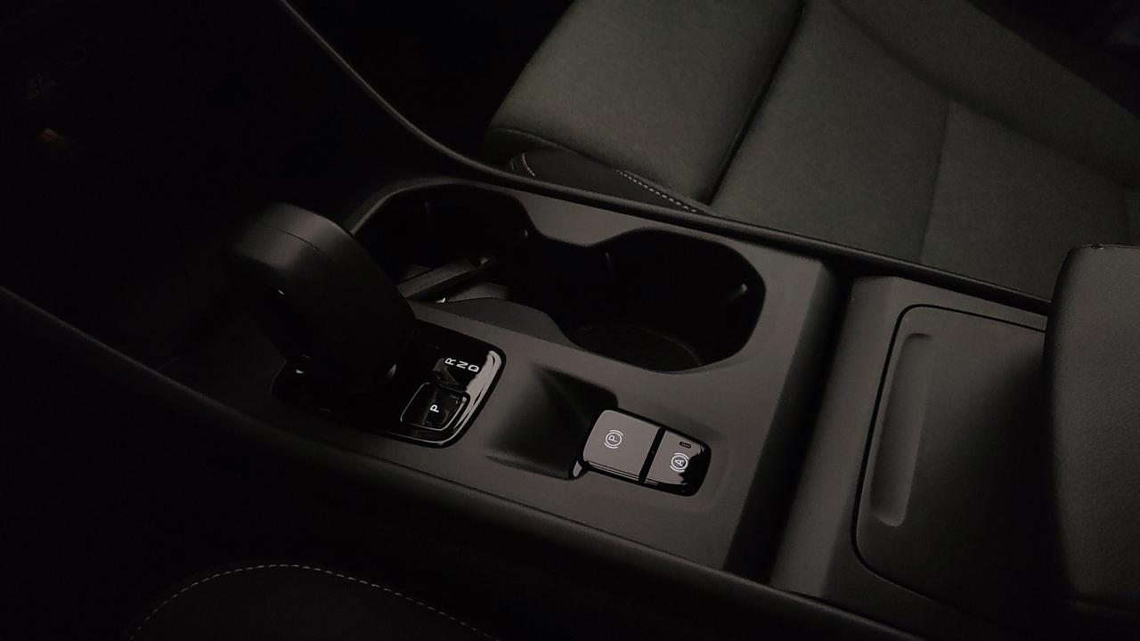 VOLVO XC40 2.0 b3 Core auto