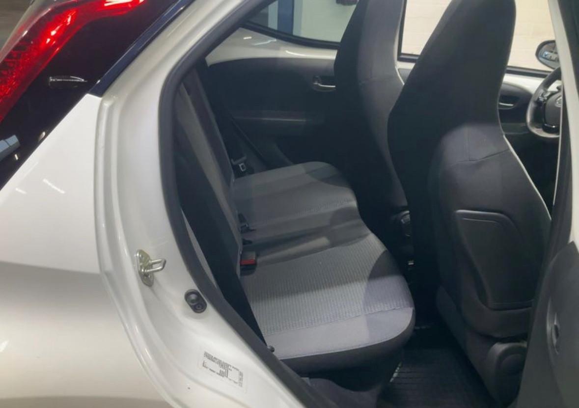 Toyota Aygo Connect 1.0 VVT-i 72 CV 5 porte x-clusiv MMT