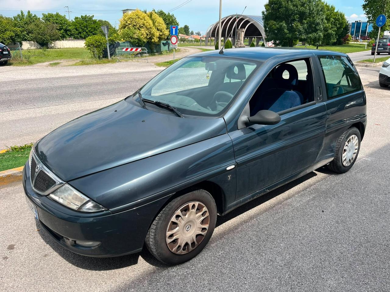 Lancia Y 1.2i cat LS
