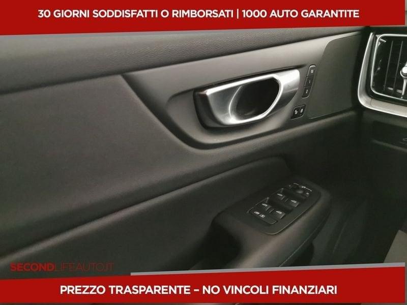 Volvo V60 II 2023 2.0 b4 Plus Dark auto