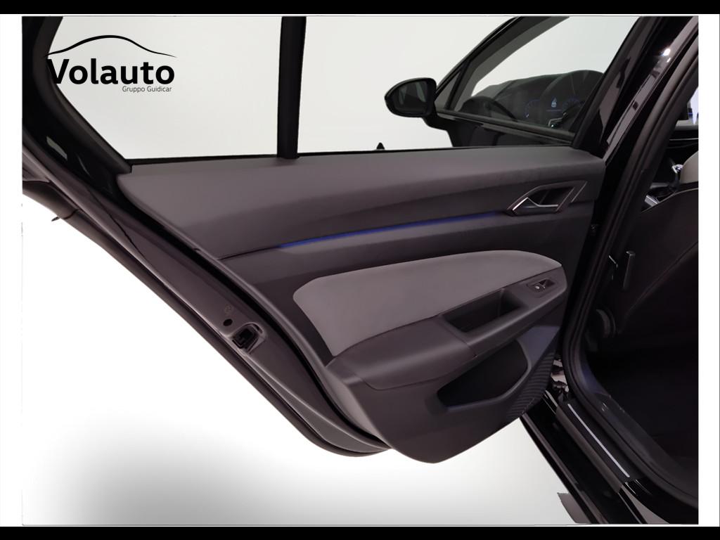 VOLKSWAGEN Golf VIII 2020 - Golf 1.5 tsi evo R-Line 150cv