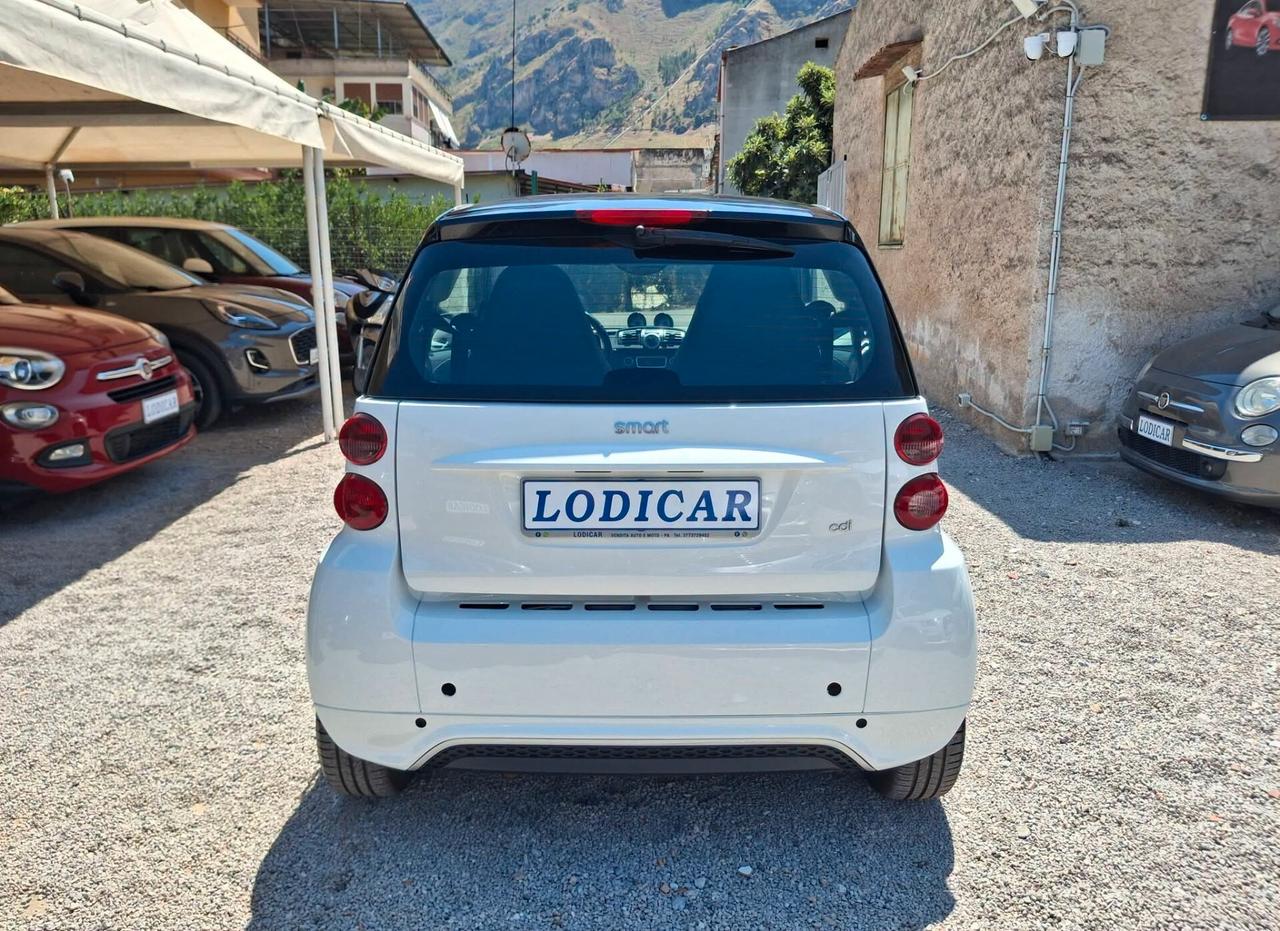 Smart ForTwo 800 40 kW coupé passion cdi